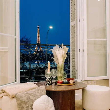 4p-1br - Eiffel Tower View - Fully Renovated - A-c Parigi