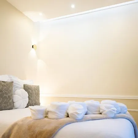 Appartamento 4p-1br - Eiffel Tower View - Fully Renovated - A-c *